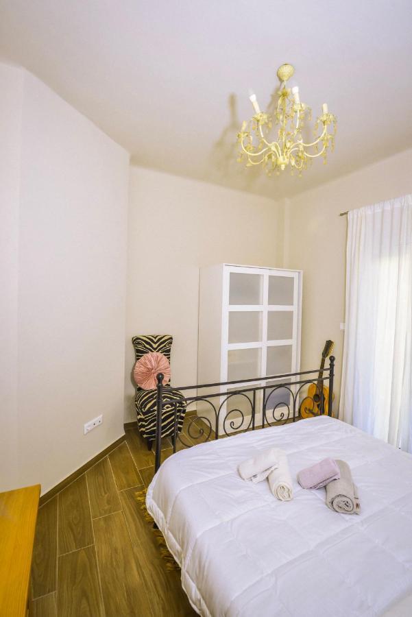 Gorgeous Apartment In The City Center Thessaloniki Exterior photo